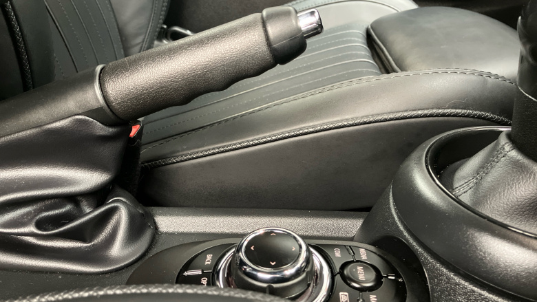 MINI Hatchback 2.0 Cooper S Exclusive 3dr Auto Petrol Hatchback